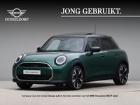 Nieuw Mini Cooper Favoured 114 kW (156 PK) 2026 Groen Hatchback