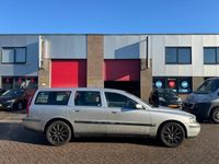 tweedehands Volvo V70 2.4 Comfort Line