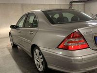Occasion Mercedes C220 150 PK (110 kW) 2005 Goud Sedan