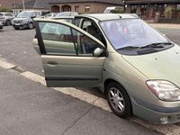Occasion Renault Scénic Expression 107 PK (78 kW) 2002 Bruin MPV
