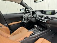 tweedehands Lexus UX 250h Luxury Line AWD|Navi|Trekhaak|Dealeronderhoud