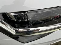 Occasion Skoda Superb Business Line 218 PK (160 kW) 2024 Wit (metallic) Stationwagen