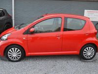 Occasion Toyota Aygo 68 PK (50 kW) 2006 Rood Hatchback