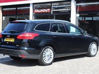 tweedehands Ford Focus Wagon 1.0 Titanium - Airco - Navigatie - Trekhaak