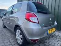 Occasion Renault Clio II Night&Day 112 PK (82 kW) 2011 Bruin Hatchback