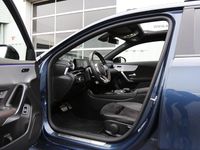 Occasion Mercedes A250 AMG line 218 PK (160 kW) 2022 Blauw Hatchback