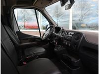 tweedehands Renault Master T35 2.3 DCI L2H2 + STANDKACHEL / AIRCO / 230V / NAVIGATIE /