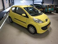Occasion Peugeot 107 68 PK (50 kW) 2006 Geel Hatchback