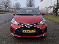 Occasion Toyota Yaris 69 PK (50 kW) 2016 Rood Hatchback