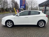 Occasion Alfa Romeo Giulietta Impression 105 PK (77 kW) 2015 Wit Hatchback