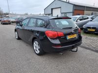 tweedehands Opel Astra Sports Tourer 1.6 Turbo Cosmo Airco Bj:2011 NAP!