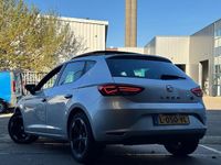 Occasion Seat Leon Business 110 PK (80 kW) 2017 Grijs Hatchback