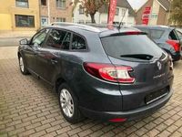 Occasion Renault Mégane GrandTour LIMITED 110 PK (80 kW) 2015 Grijs Stationwagen