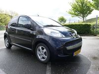 Occasion Peugeot 107 Urban Move 68 PK (50 kW) 2010 Zwart, metallic lak Hatchback