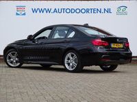 tweedehands BMW 318 318 3-serie i M Sport Edition AUTOMAAT|ZWARTE HEMEL