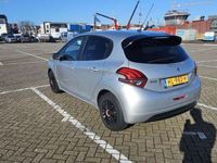 tweedehands Peugeot 208 1.2 PureT Urban Soul