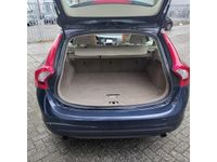 tweedehands Volvo V60 2.0T 200 PK MOMENTUM 2011 Rijklaar! Leder bekleding!