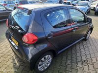 tweedehands Toyota Aygo 1.0-12V