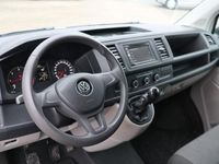 tweedehands VW Transporter 2.0 TDI L2H1 DC | 6 persoons | Airco | Trekhaak |