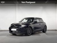 Nieuw Mini Cooper Essential 135 kW (184 PK) 2026 Midnight black ii (c4r) (donker zwart) Hatchback