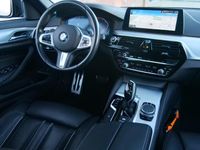 tweedehands BMW 520 5-SERIE Touring d 191 Pk Autom High Exe Edition Navigatie / Apple Carplay / DAB / Leer