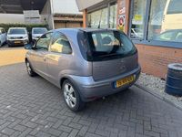Occasion Opel Corsa 80 PK (58 kW) 2005 Paars Hatchback