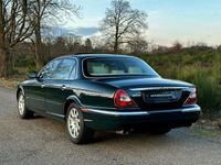 tweedehands Jaguar XJ8 | British Racing Green