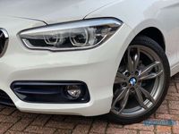 tweedehands BMW 118 118 i Sport Line Edition Automaat/Navigatie/Cruise