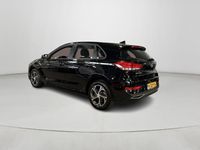 tweedehands Hyundai i30 1.0 T-GDi MHEV Comfort Smart Automaat | Rijklaarprijs! | Facelift Model | Camera | Climate Control | Navigatie | Cruise Control | Stoelverwarming | All Season Banden| Inclusief 36 mnd Garantie! |