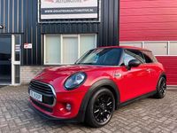 Occasion Mini Cooper Pepper 102 PK (75 kW) 2019 Rood (metallic) Hatchback