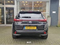 tweedehands Lexus UX 250h Executive Line CLIMA / CRUISE / NAVI