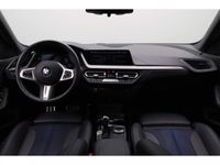 tweedehands BMW 218 2 Serie Gran Coupé i Executive Edition | M-sportpakket | DAB | Sportstoelen | Stoelverwarming | HiFi | Parking Assistant | PDC voor/ achter | Achterruitrijcamera |