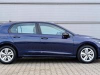 Occasion VW Golf VIII Life 110 PK (80 kW) 2023 Blauw Hatchback