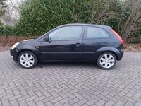Occasion Ford Fiesta Futura 69 PK (50 kW) 2005 Zwart Hatchback