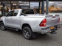 tweedehands Toyota HiLux 2.4 D-4D X TRA CAB PROFESSIONAL A/T 4WD VAN