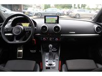 tweedehands Audi A3 Limousine 1.5 TFSI CoD Sport S Line Edition / Virtual Cockpit / Navigatie / Parkeerhulp V+A / 19'' / Zwart optiek / Cruise Control / Stoelverwarming