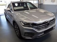 tweedehands VW Touareg 3.0 TSi eHybrid ACC Luchtvering Panoramadak Comfortstoelen