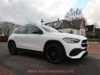 tweedehands Mercedes GLA200 AMG SPORTLEER / CARPLAY / CAMERA / SFEERVERLICHTING