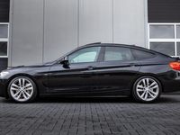 tweedehands BMW 335 3-SERIE GT Gran Turismo i 306 pk High Executive / Xenon/ Sportstoelen/ Stoel.verw/ Leder/ HUD/ Camera/ Park.sens/ Navigatie/ Cruise-controle/ 19 inch lmv