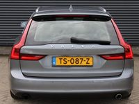 tweedehands Volvo V90 2.0 T4 Momentum Automaat LED Vol-leder