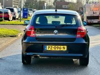 tweedehands BMW 116 1-SERIE i High Executive 5DR*Cruise*Airco*LM velgen*Parkeersensoren*04-09-2024 APK*