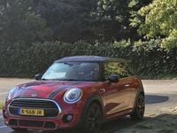 Occasion Mini Cooper Classic 136 PK (100 kW) 2021 Rood Hatchback