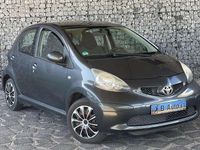 Occasion Toyota Aygo 68 PK (50 kW) 2006 Grijs Hatchback