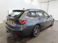 tweedehands BMW 330 330 Touring i 258pk Executive Edition TREKHAAK Orig