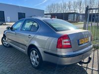 tweedehands Skoda Octavia 1.6 FSI Elegance Attractive Business Half Leer Navi Clima PDC Trekhaak