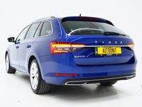 Occasion Skoda Superb LAURIN & KLEMENT 218 PK (160 kW) 2022 Blauw Stationwagen