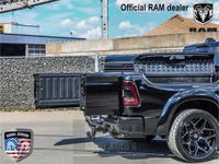 tweedehands Dodge Ram PICKUP 1500 LIMITED NIGHT BLACK | 2024 | LPG | RAMBOX | MWK | VIRTUAL | HUD ADG | SER LUCHTVERING | MEEST VOLLE UITVOERING | 5.7 V8 HEMI 402PK | CREW CAB | DUBBELE CABINE | DC | 5 PERSOONS | GRIJSKENTEKEN BEDRIJFS AUTO | VOORRAAD NUMMER 149226 |