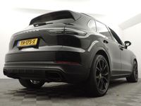 tweedehands Porsche Cayenne Turbo Design 465pk E-Hybrid Chrono Black Edition (full optio