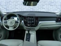 tweedehands Volvo XC60 T5 Momentum | Navi | Stoelverwarming | Adaptieve C