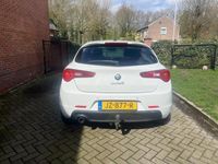 tweedehands Alfa Romeo Giulietta 1.6 JTDm Exclusive Leder Navi Stoelverw